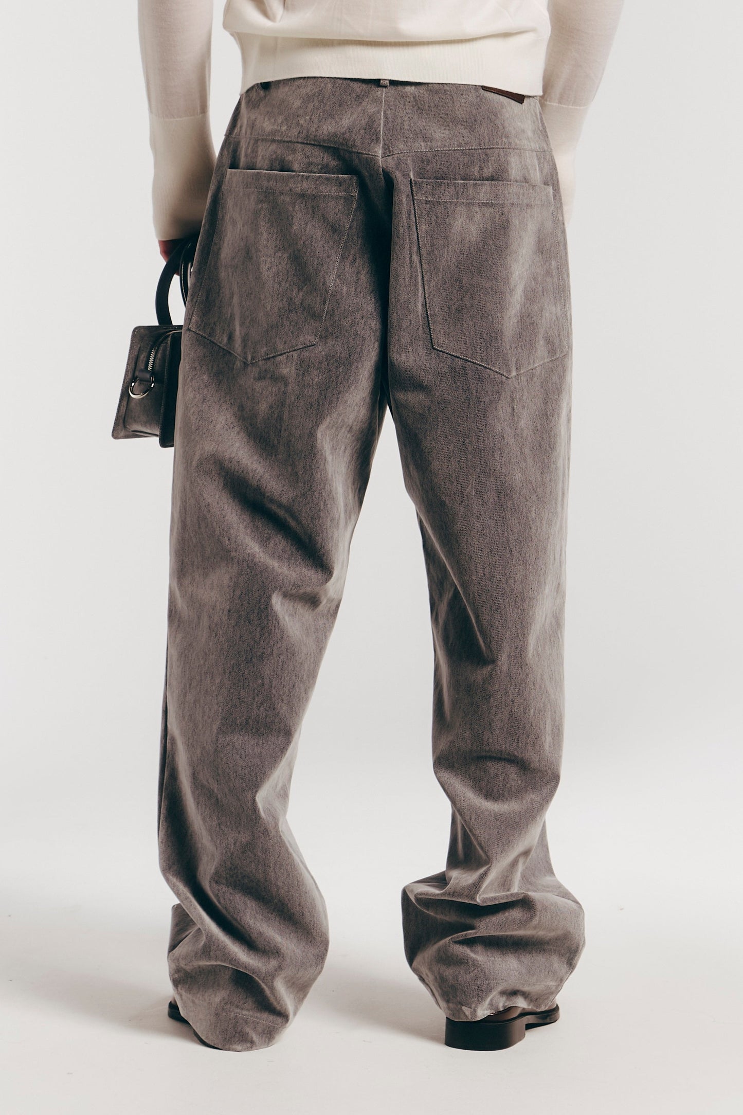 Farmer Pant in Grey Enzyme Denim