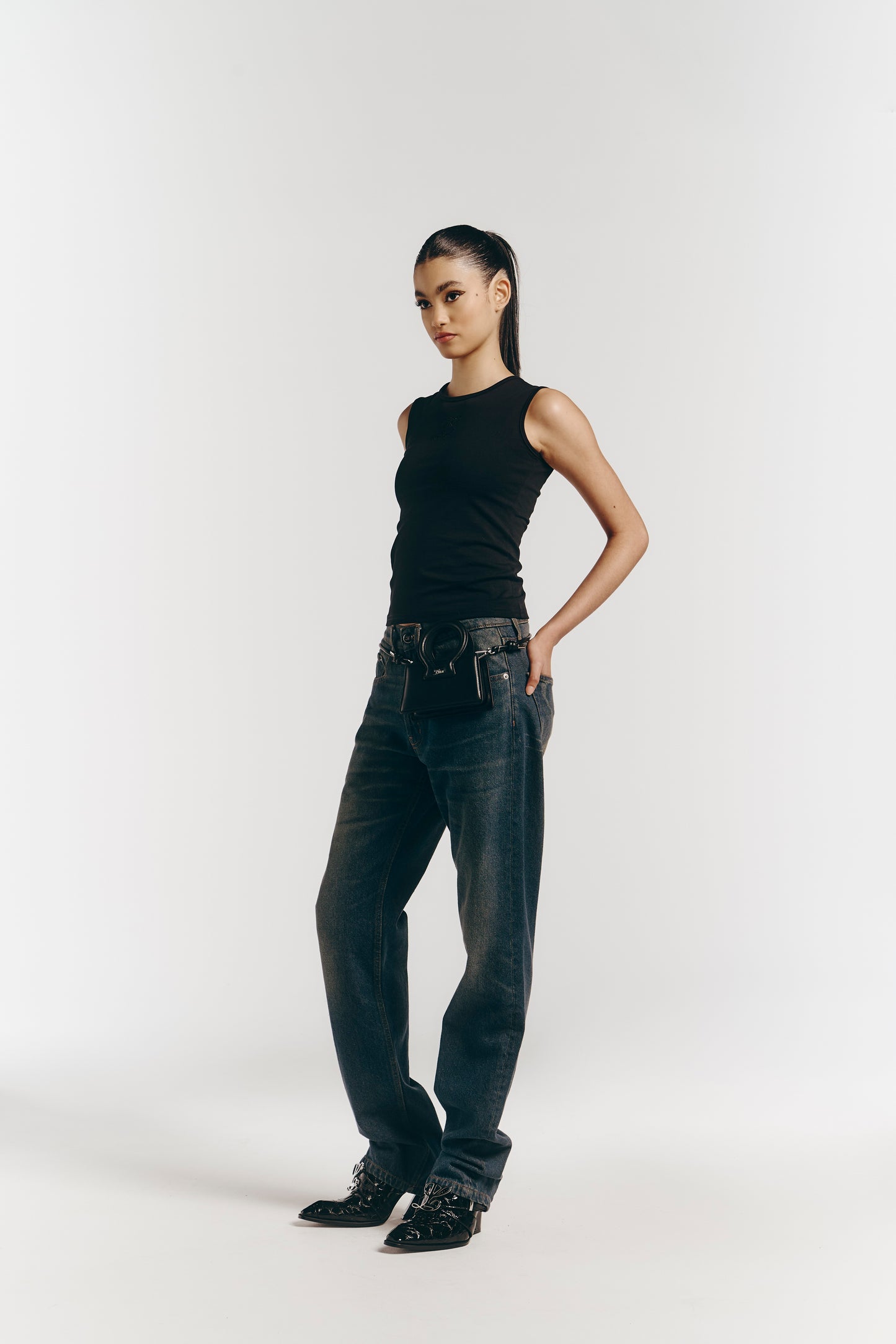 Diamond Denim in Dark Wash