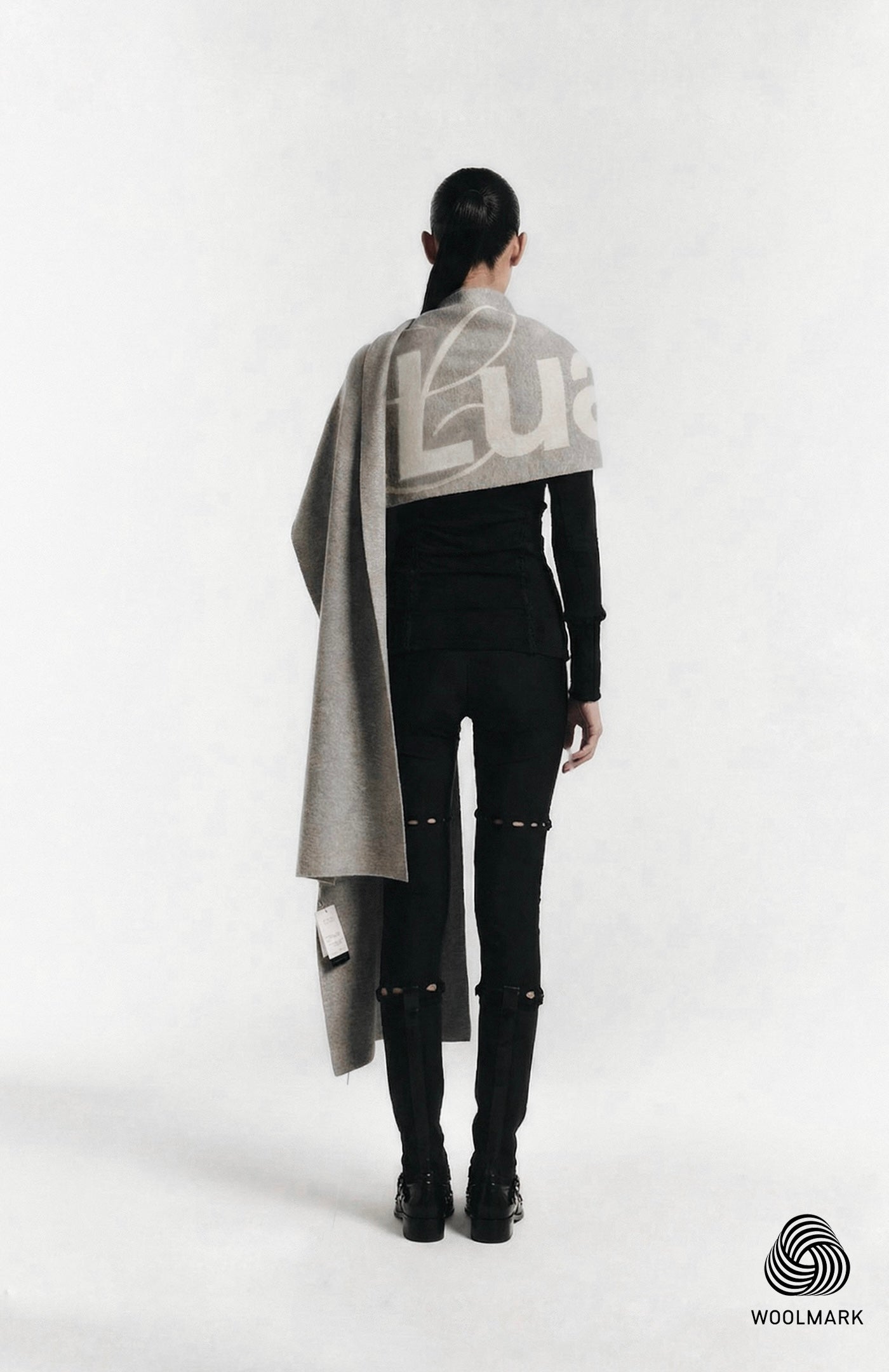 Logo Scarf in Merino Wool